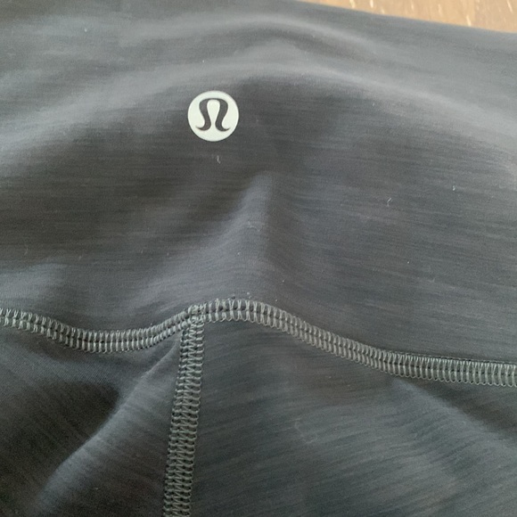 Lululemon leggings *lightly worn* - Picture 3 of 4